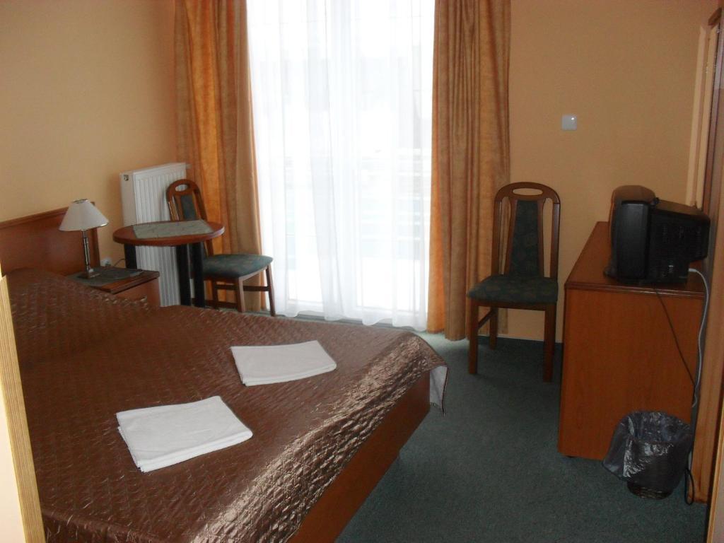 Strand Hotel Bogacs Phòng bức ảnh